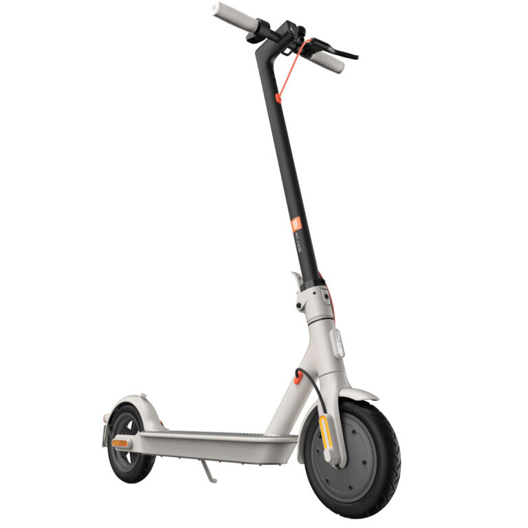 Trotineta electrica Xiaomi Mi Electric Scooter 3, motor 300 W, autonomie 30 Km, viteza maxima 25 Km/h, Negru