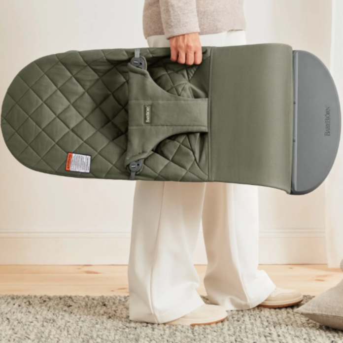 Balansoar Bliss BabyBjorn Black din tesatura matlasata cu aspect Clasic