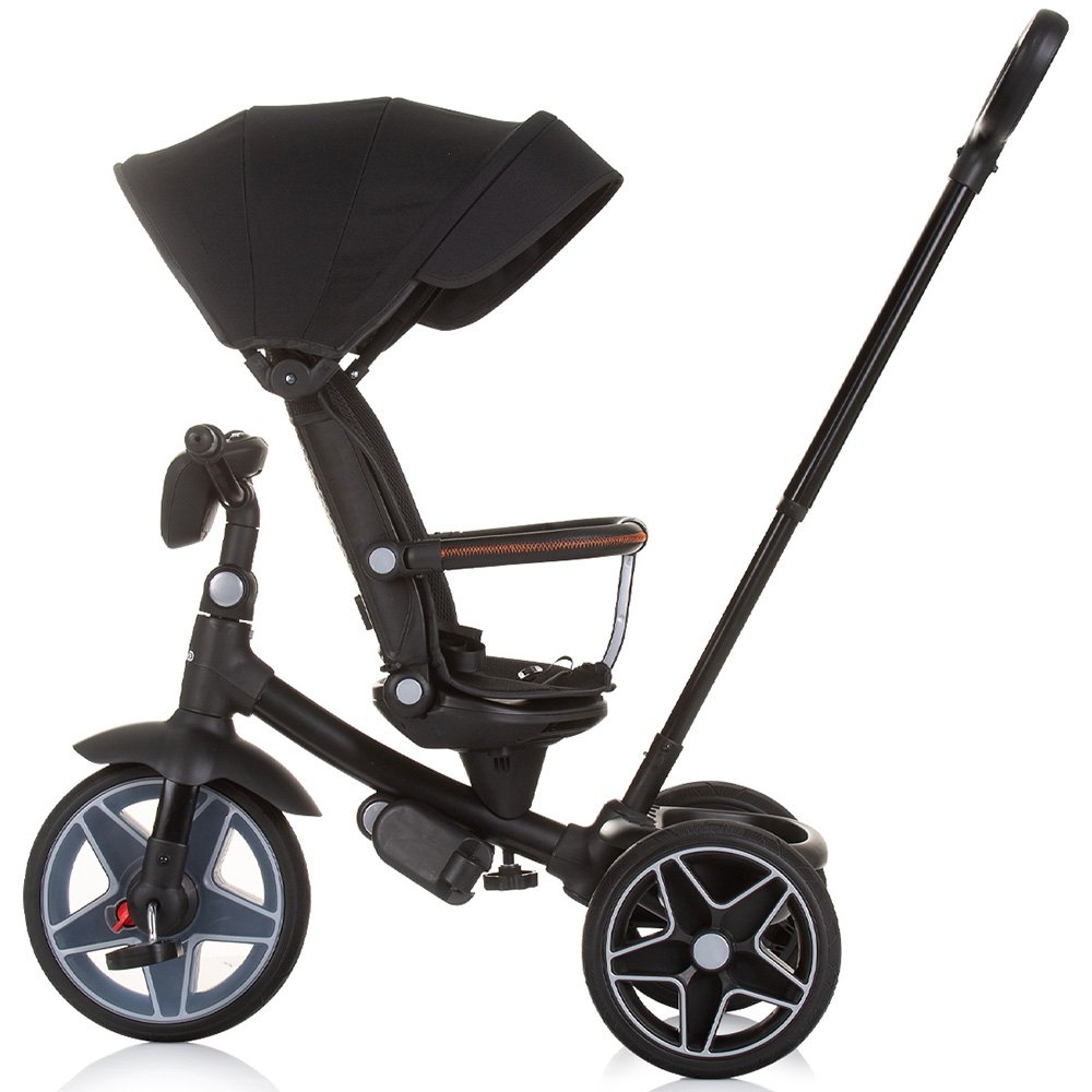 Tricicleta pentru copii Chipolino Derby obsidian, cu copertina si sezut reversibil , spatar reglabil, pozitie somn,frana, suport pentru picioare, maner cu control al directiei, jucarie cu muzica si lumini Tricicleta pentru copii Chipolino Derby obsidian, cu copertina si sezut reversibil , spatar reglabil, pozitie somn,frana, suport pentru picioare, maner cu control al directiei, jucarie cu muzica si lumini